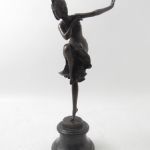 663 8134 STATUETTE